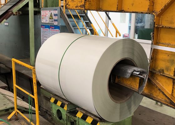 PVDF Pre-Painted โคลิปเหล็กเหล็กกระปุกด้วย AkzoNobel Paint ความจุโคลิป 3-5 ตัน