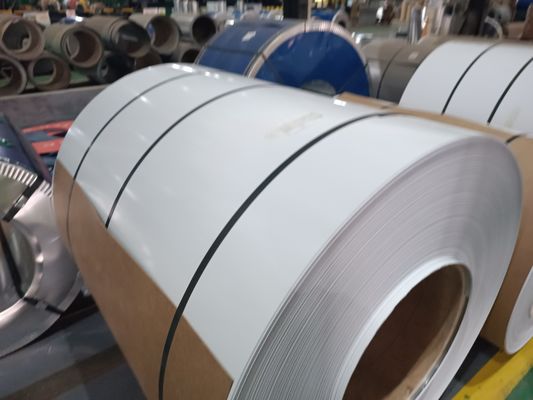 26 28 ขนาด 0.43*914 มม. Gi ผนังโค้ล Galvalume Galvanized Prepainted Dx51d Dx52D Dx53D สีปูนเคลือบ 25 ไมครอน